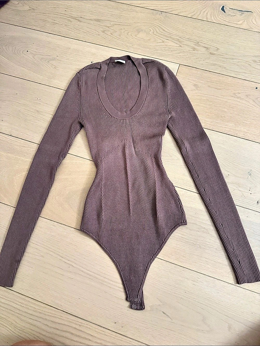 Abercrombie & Fitch Long-Sleeve Sweetheart Sweater Bodysuit Brown